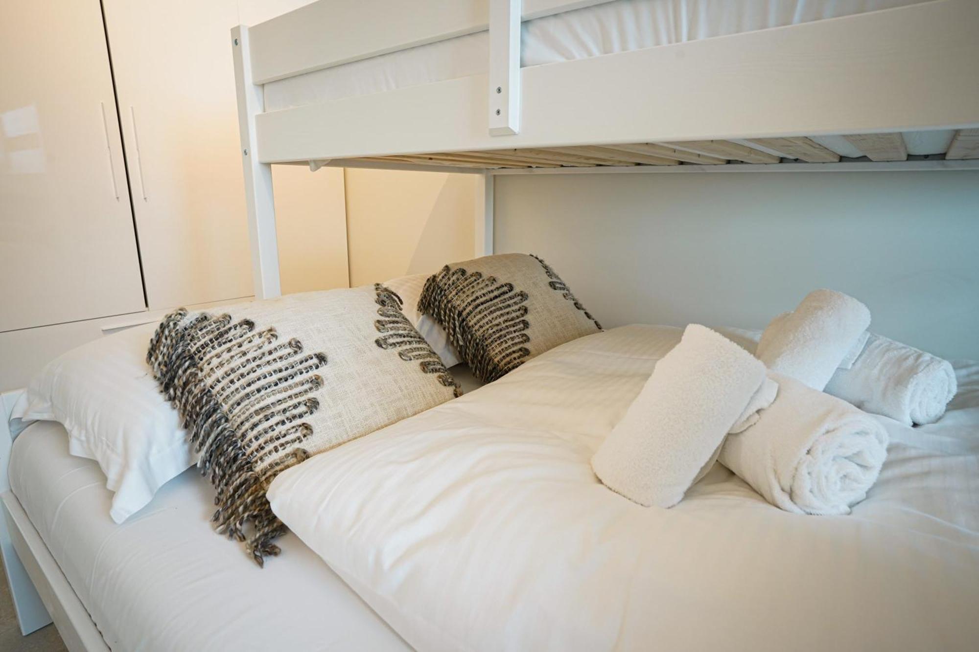 Huswell - Beautiful Apartment With Communal Pool And Gym Oostende Dış mekan fotoğraf