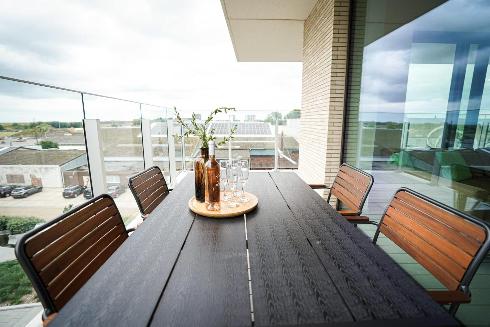 Huswell - Beautiful Apartment With Communal Pool And Gym Oostende Dış mekan fotoğraf